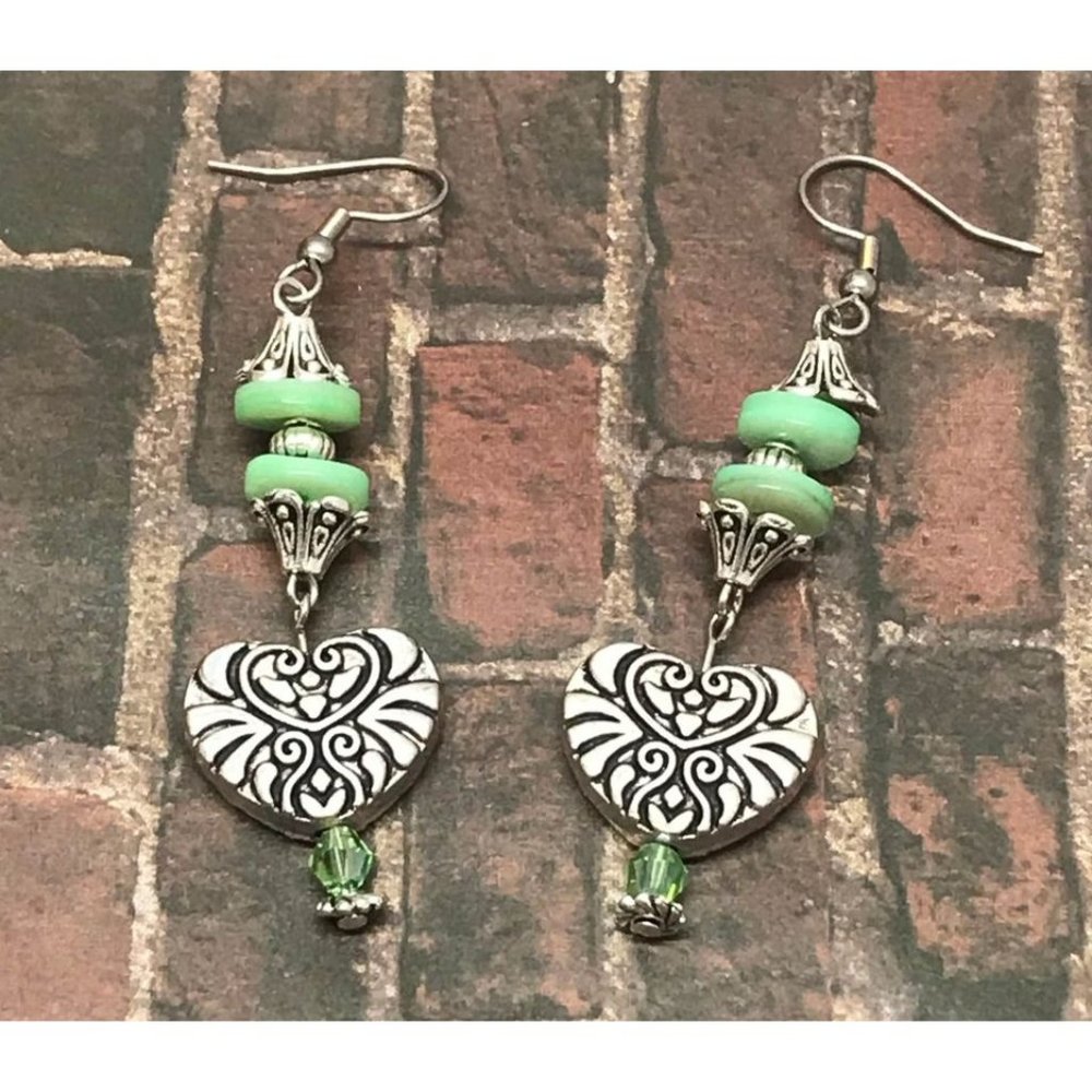 Silver Plated Heart Dyed Green Mother of Pearl